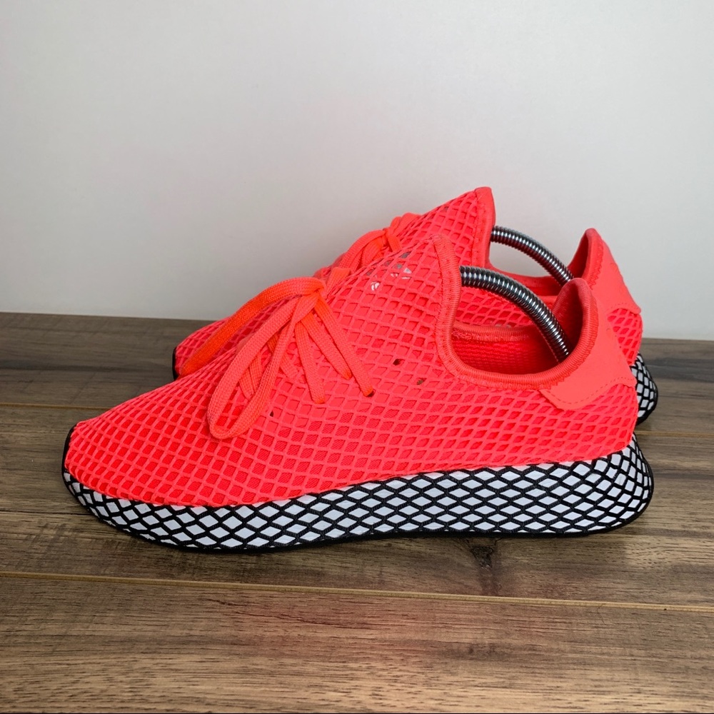 NEW adidas Originals Deerupt Runner Pink Turbo